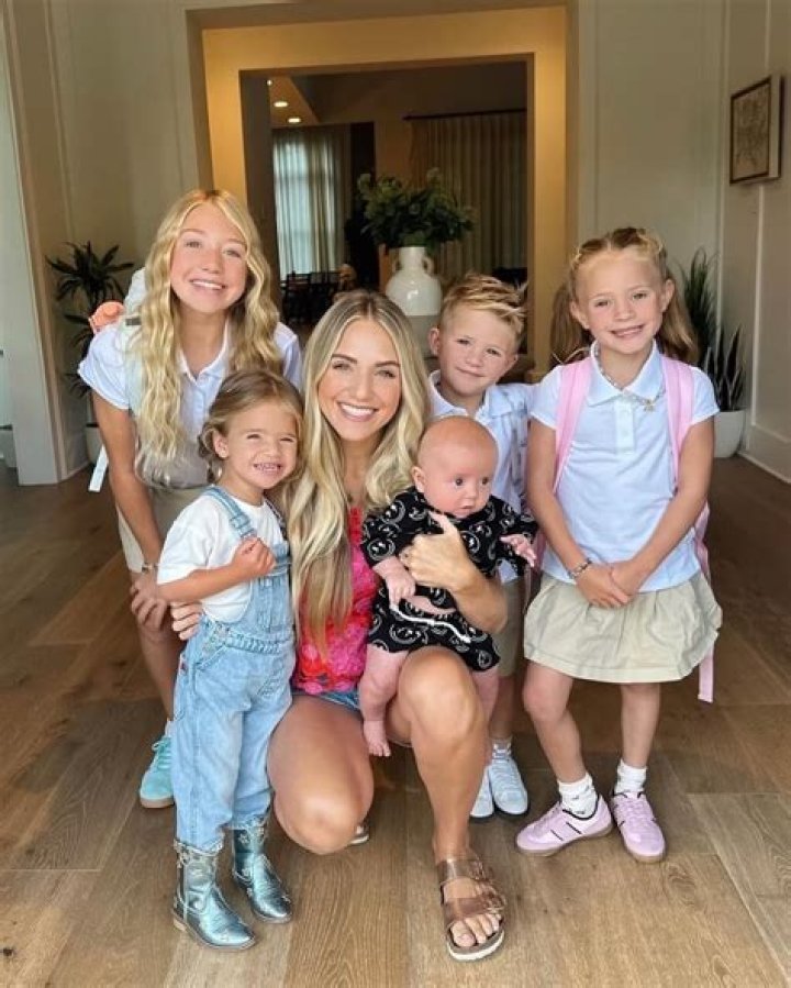 Bunny Cooper Biography, Age, Height, Husband, Net Worth, Family