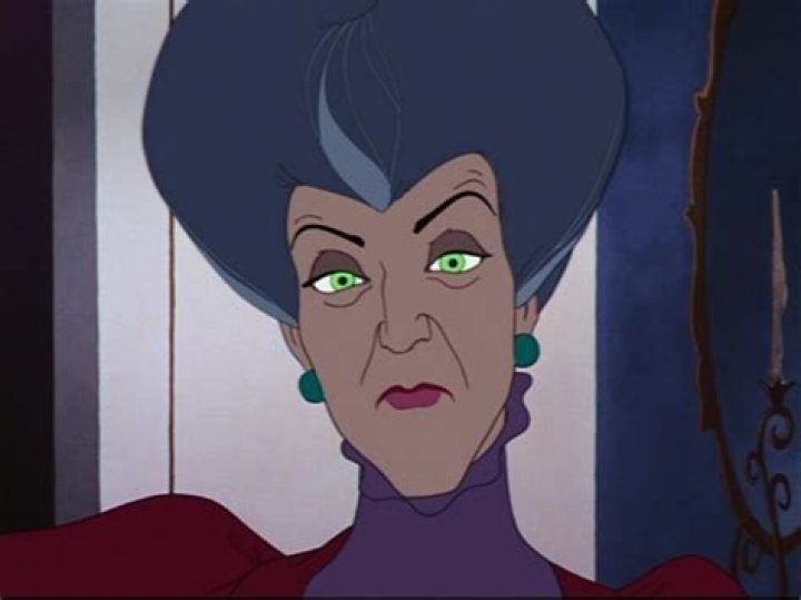 ¿Cómo se llama la madrastra de Cenicienta?