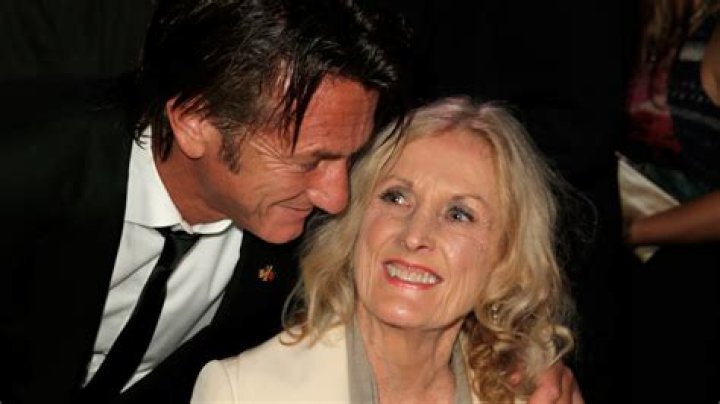 Eileen Ryan Biography, Age, Height, Husband, Net Worth, Family