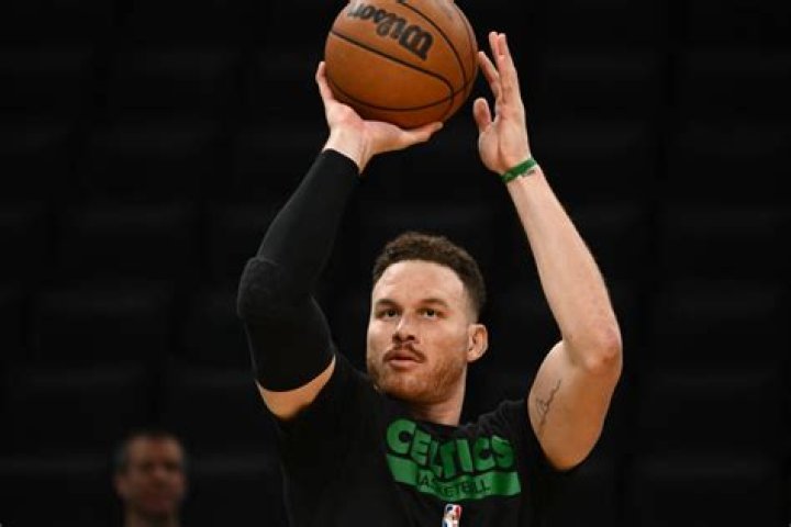 Golden State Warriors Consider Adding Blake Griffin