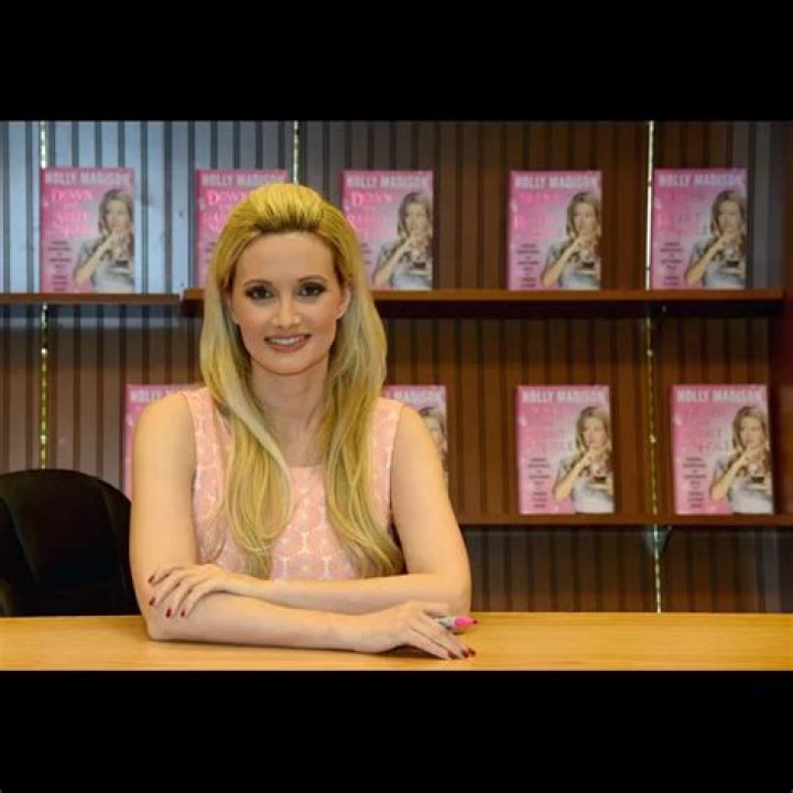 Holly Madison Net Worth 2023: What Is The Former Playboy Bunny Worth?