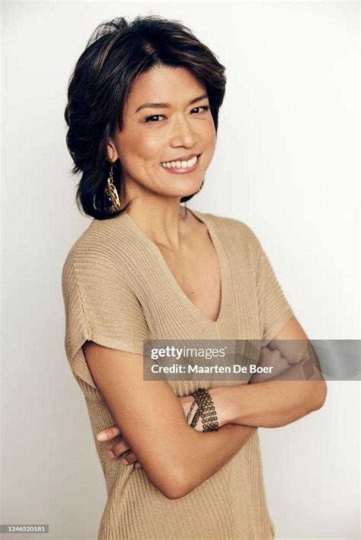 How tall is Grace Park