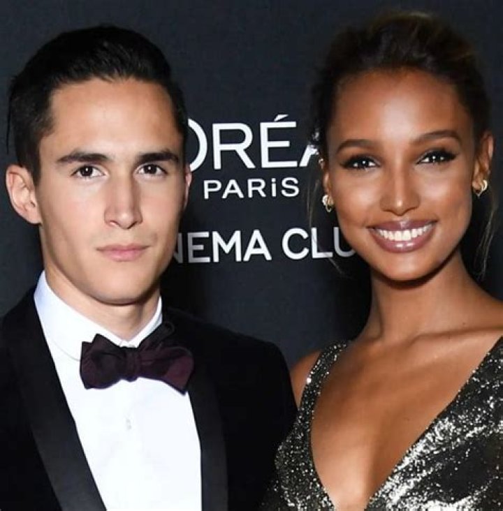 Jasmine Tookes Biography, Age, Height, Husband, Net Worth, Family