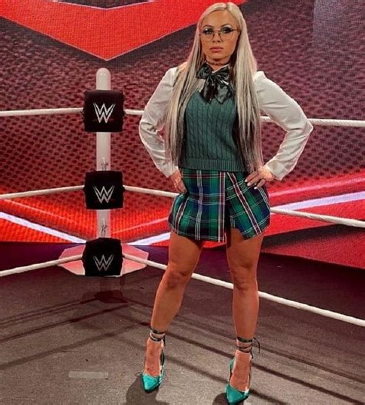Liv Morgan Biography, Age, Height, Husband, Net Worth, Family