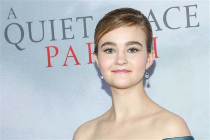 Millicent Simmonds Biography, Age, Height, Husband, Net Worth, Family