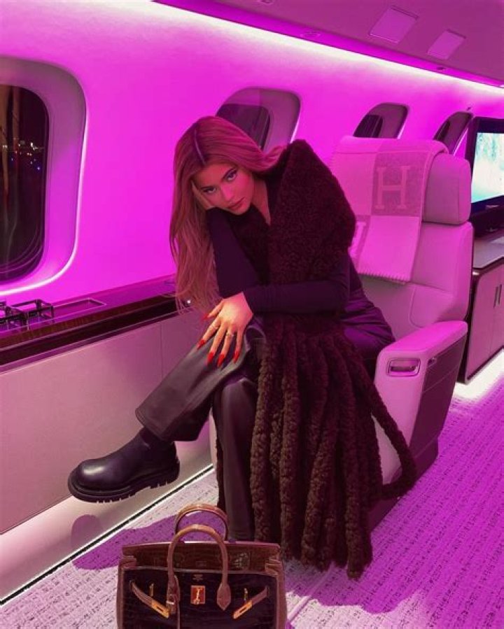 Mogul Status! See Inside Kylie Jenner’s Multimillion-Dollar Pink Kylie Cosmetics Plane