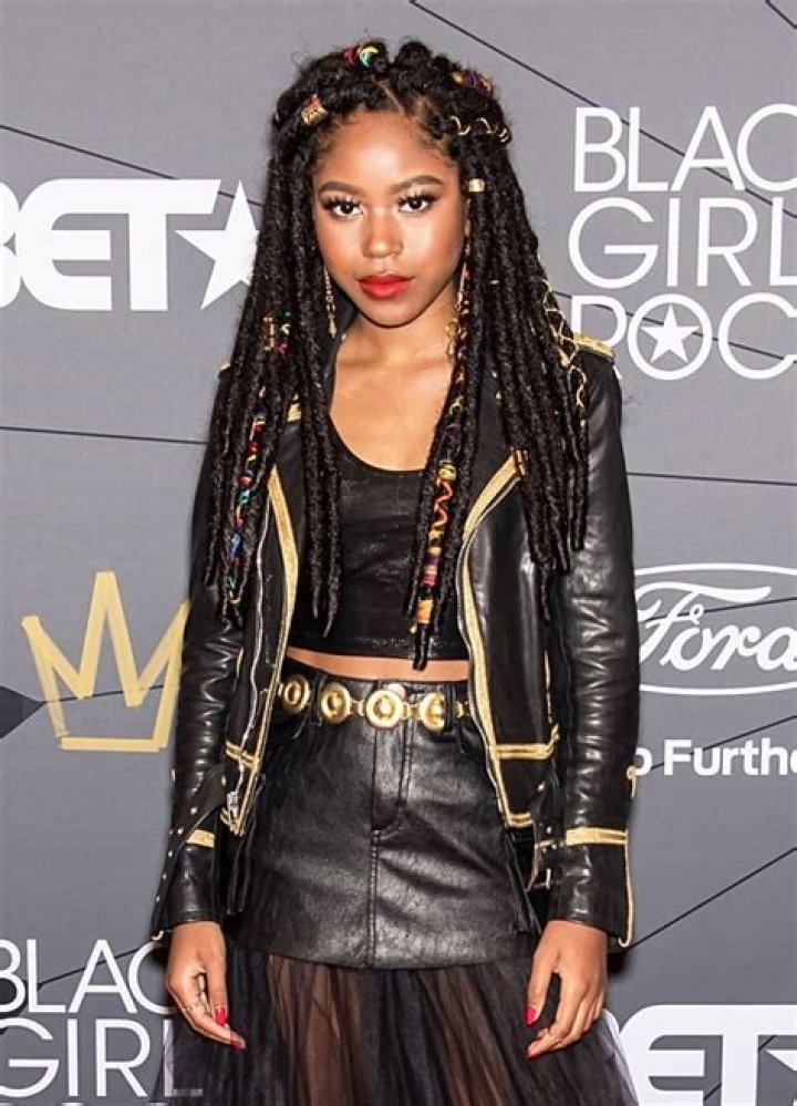 Riele Downs Biography, Age, Height, Husband, Net Worth, Family