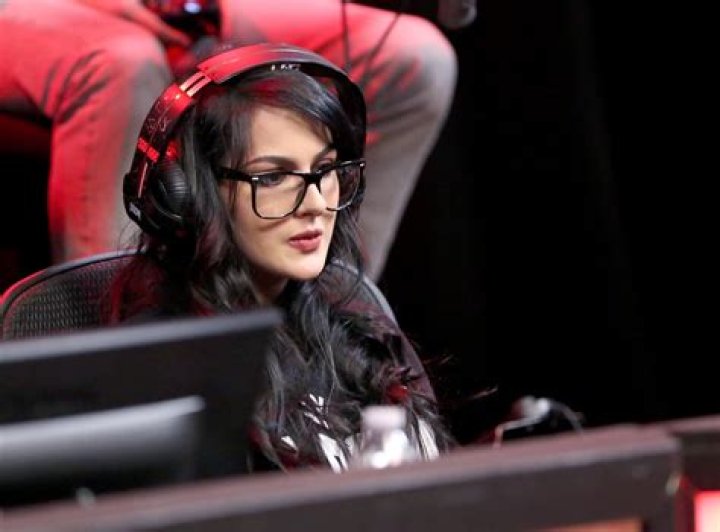 SSSniperwolf Net Worth 2023: What Is The YouTube Star Worth?