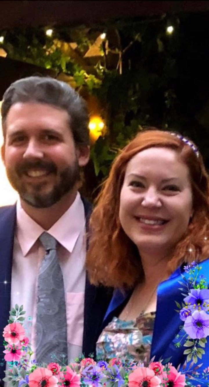 Who is Amy Allan Husband Rob Traegler? Married since 2018.